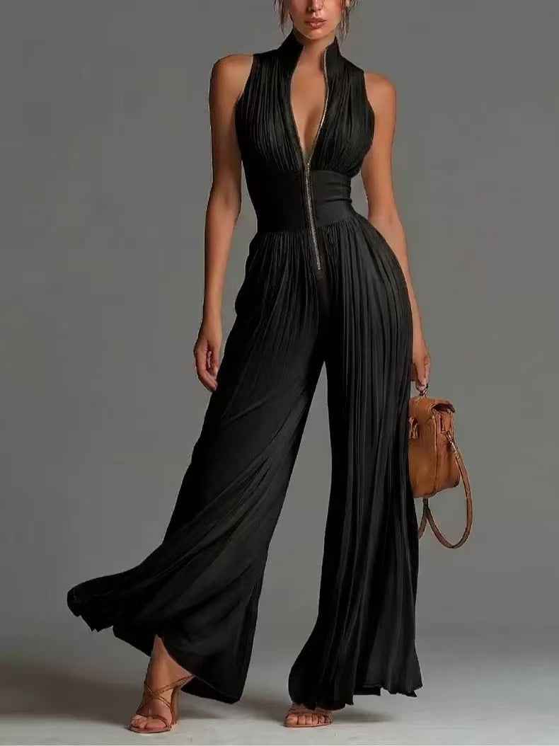 Womens Floral Print Chiffon Halterneck Pleated Jumpsuit With Side Slit And Bodycon Fit