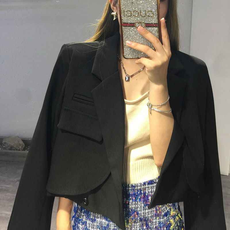 Elegant Versatile Short Blazer For Women