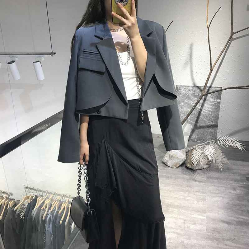 Elegant Versatile Short Blazer For Women