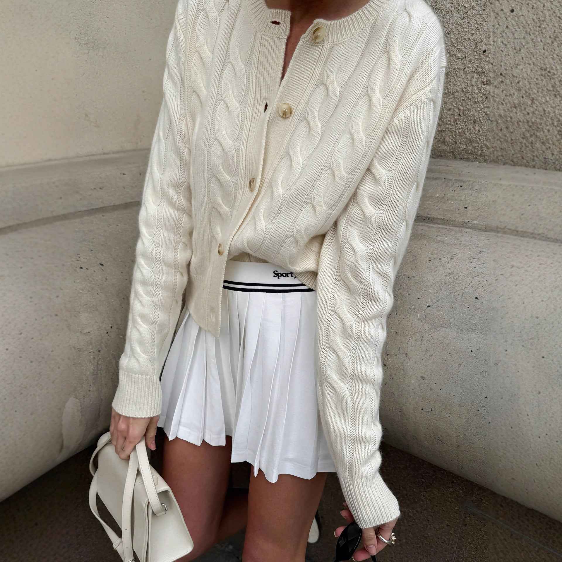 Embroidered Crewneck Cable-Knit AutumnWinter SweaterBlouse